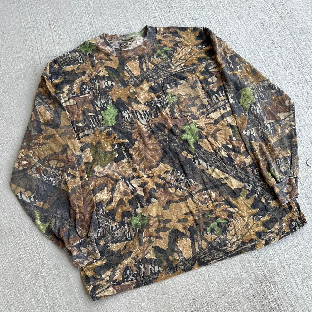 Vintage 90s Real Tree Camouflage Long Sleeve Tee